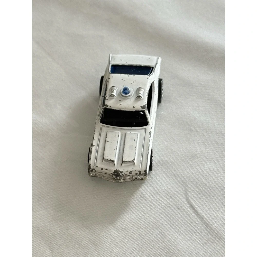 Hot Wheels Redline Olds 442 Police Cruiser Car 1969 White Made In Hong Kong